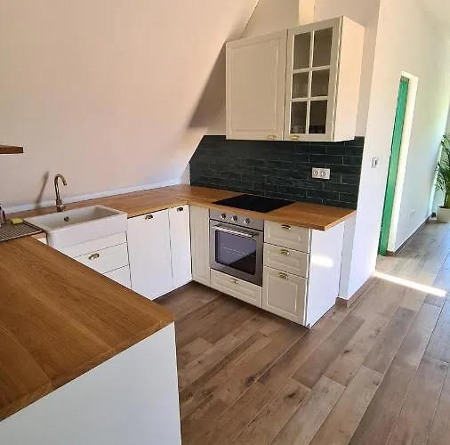 Martinus Vendeghaz Daire *